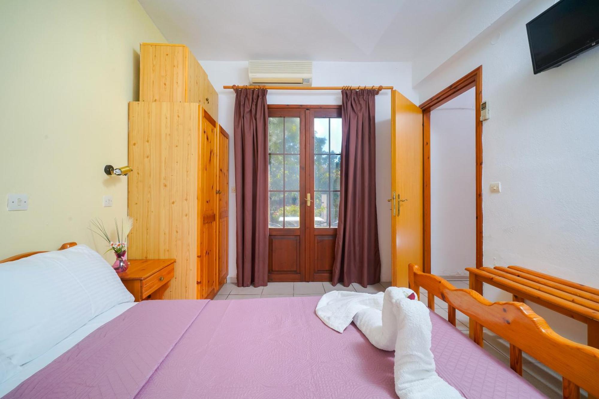 Penelopi Apartments 리메나스 외부 사진